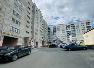 Продам трехкомнатную квартиру, 60.3 м2, Белорецк, улица С. Кирова, 68