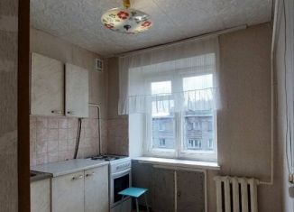 Продается 1-ком. квартира, 30 м2, Екатеринбург, улица Бажова, 57, метро Площадь 1905 года