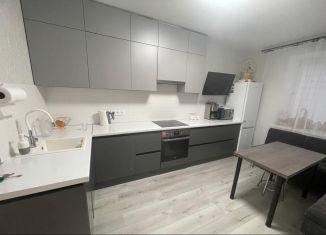 Продам 2-ком. квартиру, 55 м2, посёлок Мирный, улица Свободы, 4