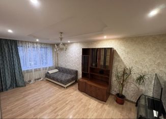 Сдам в аренду 3-ком. квартиру, 60 м2, Оренбург, проспект Победы, 115