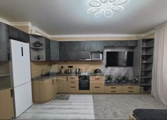 Продаю 1-ком. квартиру, 45 м2, Тюмень, Верхнетарманская улица, 5