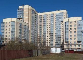 Продажа 3-ком. квартиры, 67 м2, Ленинградская область, Набережная улица, 17