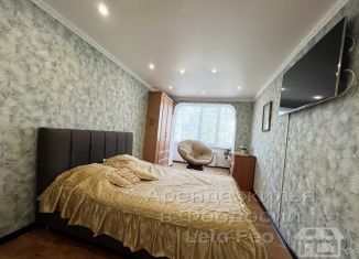 Аренда 2-ком. квартиры, 55 м2, Феодосия, Крымская улица, 82Г