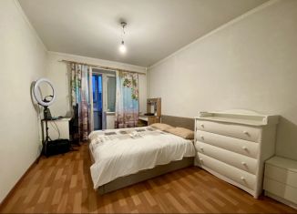 Продаю 1-ком. квартиру, 40 м2, Тюмень, улица Ю.-Р.Г. Эрвье, 16