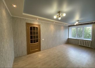 Продам 1-ком. квартиру, 32 м2, Чебоксары, проспект Мира, 82