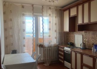 Сдача в аренду 3-ком. квартиры, 80 м2, Казань, улица Фатыха Амирхана, 38