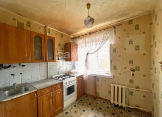 Продается 3-ком. квартира, 60 м2, Омская область, проспект Мира, 43