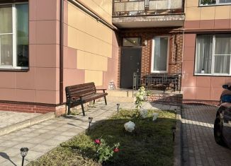 Сдам 2-ком. квартиру, 34 м2, Троицк, Пляжная улица, 2к1