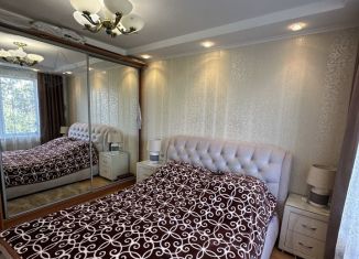 Продам 2-ком. квартиру, 46 м2, Гвардейск, Колхозная улица, 14