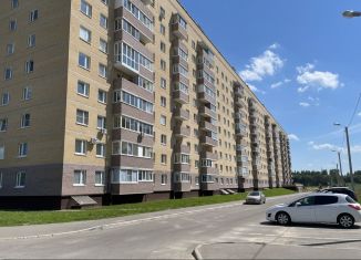 Продаю трехкомнатную квартиру, 75.2 м2, Смоленск, улица 100-летия Комсомола, 1