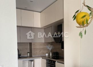 Продаю 1-комнатную квартиру, 41.1 м2, Московская область, Семейная улица, 1