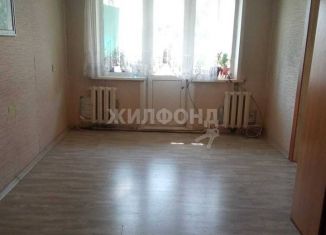 Продаю 3-ком. квартиру, 57 м2, Новосибирск, улица Есенина, 53, метро Золотая Нива