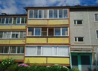 Продам 2-ком. квартиру, 52 м2, деревня Стулово, Садовая улица, 10