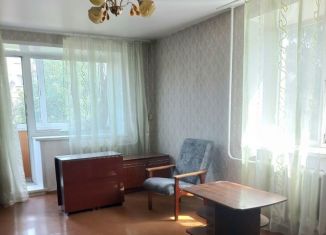 Продаю 2-ком. квартиру, 44 м2, Кемеровская область, улица Климасенко, 2