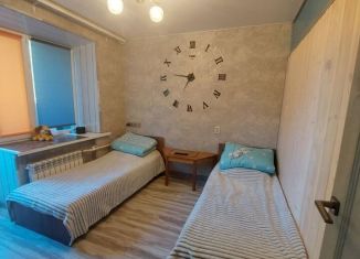 Сдаю в аренду 2-ком. квартиру, 50 м2, Ярославль, улица Калинина, 13