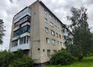 Продажа двухкомнатной квартиры, 45.9 м2, Полевской, Коммунистическая улица, 40