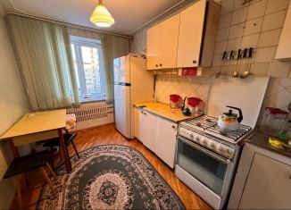 Продается 3-ком. квартира, 67 м2, Дагестан, улица Кирова, 66