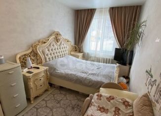 Продаю 2-ком. квартиру, 46 м2, Татарстан, улица Восстания, 12