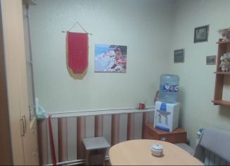 Сдаю в аренду помещение свободного назначения, 6 м2, Кыштым, улица Ветеранов, 6