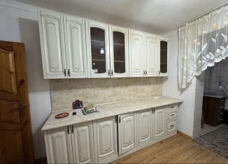 Сдам 3-комнатную квартиру, 68 м2, Грозный, улица Л.И. Яшина, 15