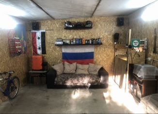 Продается гараж, 28 м2, Луга, Железнодорожная улица