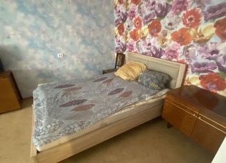 Сдаю в аренду однокомнатную квартиру, 40 м2, Кингисепп, Большой бульвар, 13