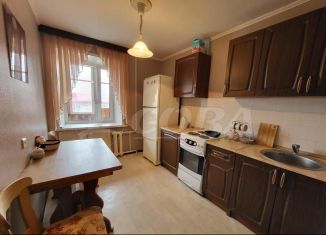 Сдам 1-ком. квартиру, 35 м2, Тюмень, Харьковская улица, 48