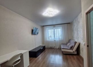 Сдаю в аренду 1-ком. квартиру, 41 м2, Республика Башкортостан, улица Строителей, 65