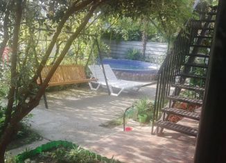 Сдам дом, 28 м2, Сочи, микрорайон Вишневка, улица Бехтерева, 32