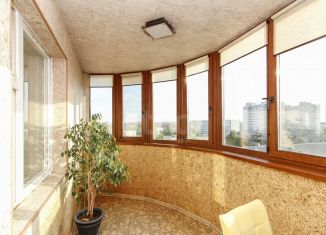 Продается 2-ком. квартира, 64.8 м2, Тюмень, Пролетарская улица, 111