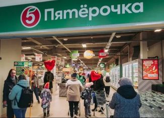Продам торговую площадь, 679 м2, Москва, Лобненская улица, 14