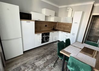 Продаю 1-комнатную квартиру, 38.9 м2, Тюмень, улица Василия Подшибякина, 19