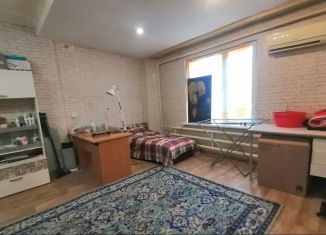 Продажа 2-комнатной квартиры, 55 м2, Ростов-на-Дону, улица 27-я Линия, 48