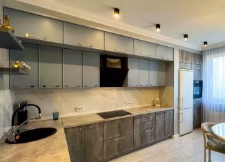 Продается 3-комнатная квартира, 82.4 м2, Краснодар, улица имени П.М. Гаврилова, 27к1, ЖК Триумф