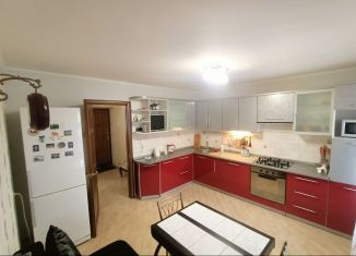 Продам двухкомнатную квартиру, 75.5 м2, Йошкар-Ола, улица Васильева, 4Б, микрорайон 9Б