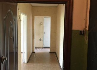 Продается 3-комнатная квартира, 63 м2, Чудово, улица Большевиков, 28