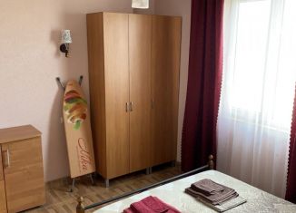 Продам 2-ком. квартиру, 42 м2, Евпатория, Московская улица, 22В