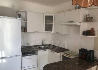 Продам 1-комнатную квартиру, 57.8 м2, Тюмень, улица Василия Гольцова, 10