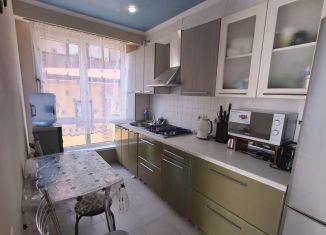 Продается 2-ком. квартира, 39.1 м2, Сочи, улица Искры, 37