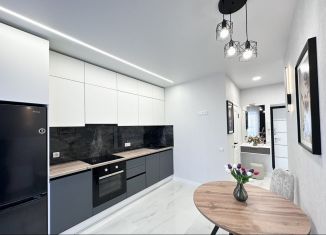 Продам 1-ком. квартиру, 40 м2, Брянск, улица имени А.Ф. Войстроченко, 5