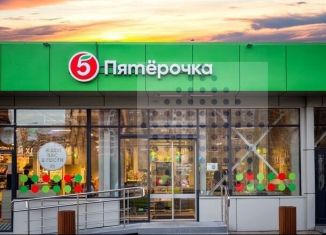 Продам торговую площадь, 750 м2, Гулькевичи, улица Кирова, 24