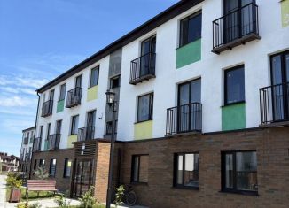 Продаю 3-комнатную квартиру, 60.7 м2, посёлок Октябрьский, улица Французский Квартал, 18