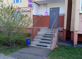 Продаю торговую площадь, 56 м2, Удмуртия, улица Е.М. Кунгурцева, 7