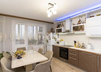 Продам 3-комнатную квартиру, 90.1 м2, Тюмень, улица Николая Семёнова, 29к2