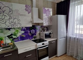 Сдается двухкомнатная квартира, 58 м2, Тобольск, 9-й микрорайон, 37