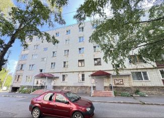 Продается однокомнатная квартира, 33 м2, Киров, улица Красина, 9