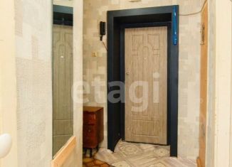 Продаю 2-комнатную квартиру, 42.3 м2, Тюмень, улица Грибоедова, 8