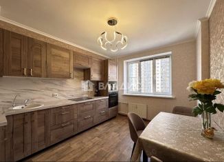 Продаю 2-комнатную квартиру, 62 м2, посёлок Парголово, улица Фёдора Абрамова, 8