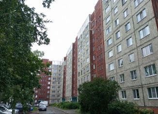 Трехкомнатная квартира на продажу, 63 м2, Орёл, Комсомольская улица, 272