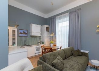 Продам двухкомнатную квартиру, 58 м2, Тюмень, улица Владислава Крапивина, 10